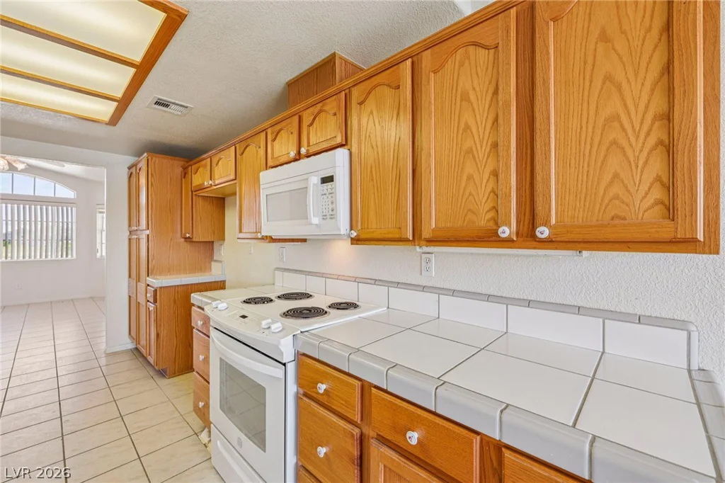 3821 Money, Pahrump, NV 89048