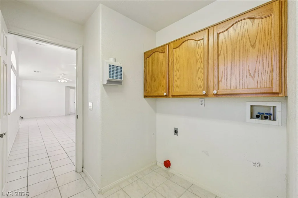 3821 Money, Pahrump, NV 89048