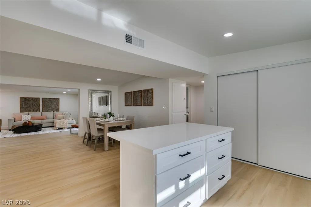 1914 La Vante, Las Vegas, NV 89169