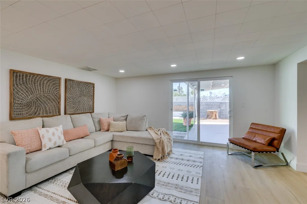 1914 La Vante, Las Vegas, NV 89169