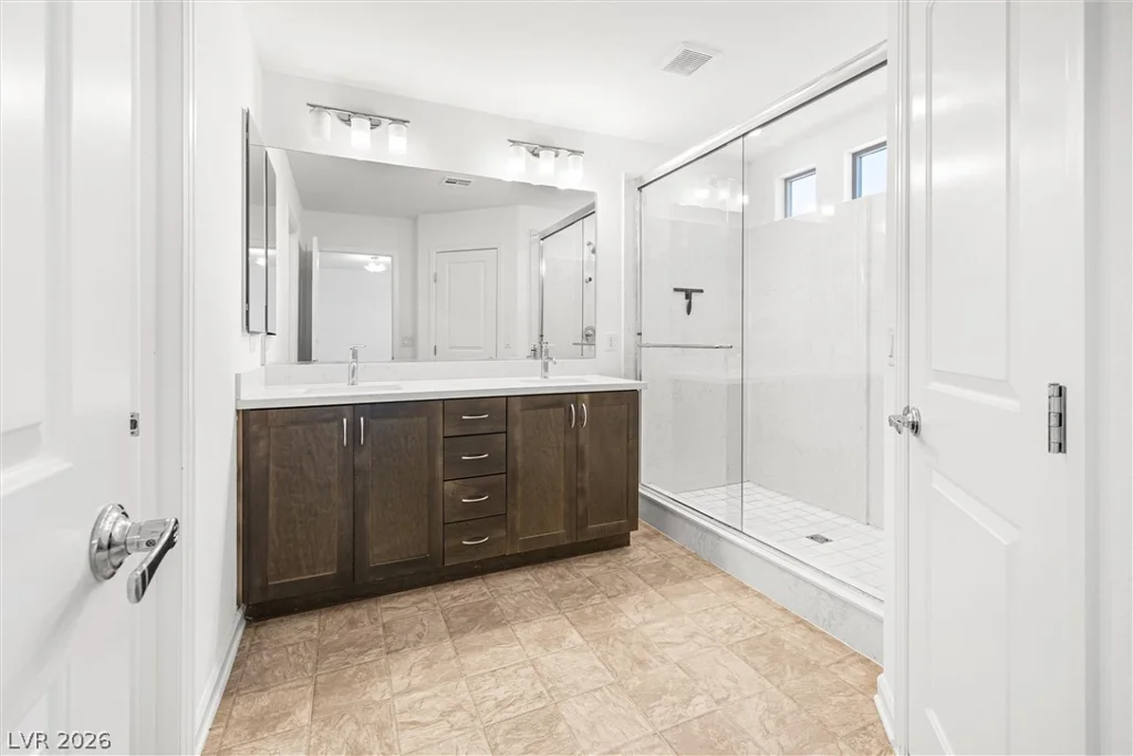 8040 Carpenter Creek, Las Vegas, NV 89113