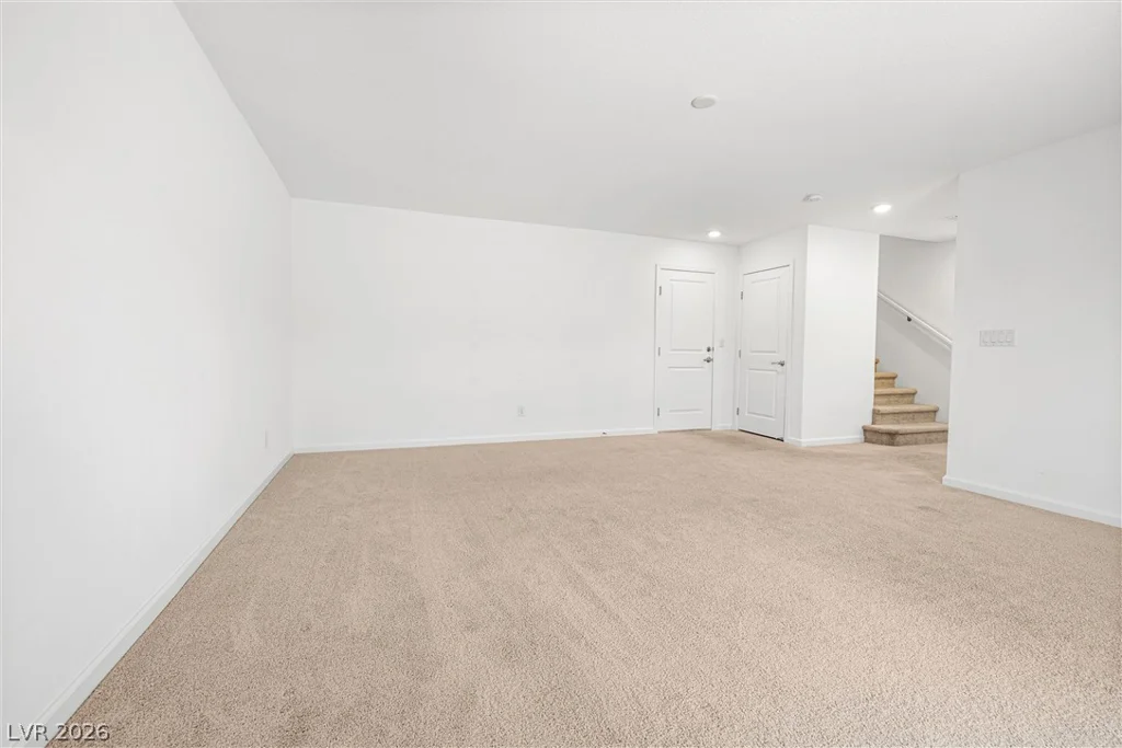 8040 Carpenter Creek, Las Vegas, NV 89113