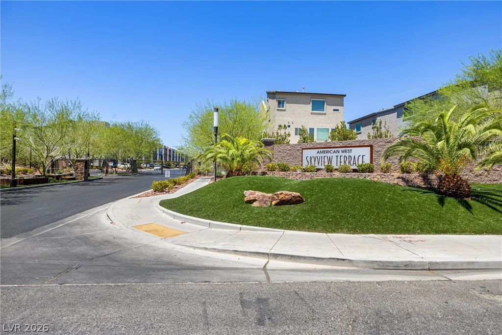 8040 Carpenter Creek, Las Vegas, NV 89113
