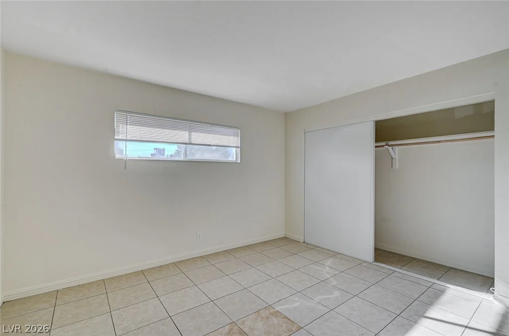 3370 Athens, Las Vegas, NV 89169