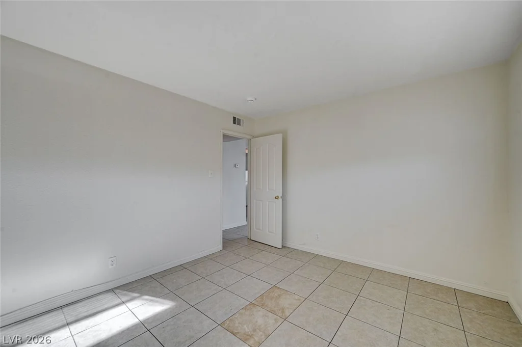 3370 Athens, Las Vegas, NV 89169