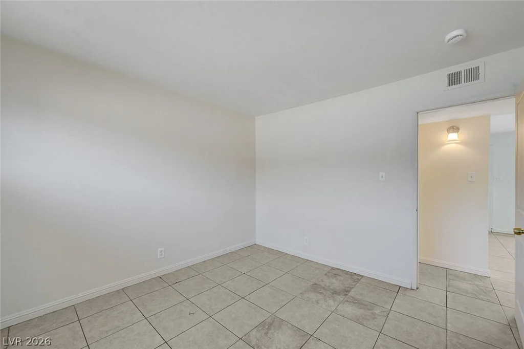 3370 Athens, Las Vegas, NV 89169