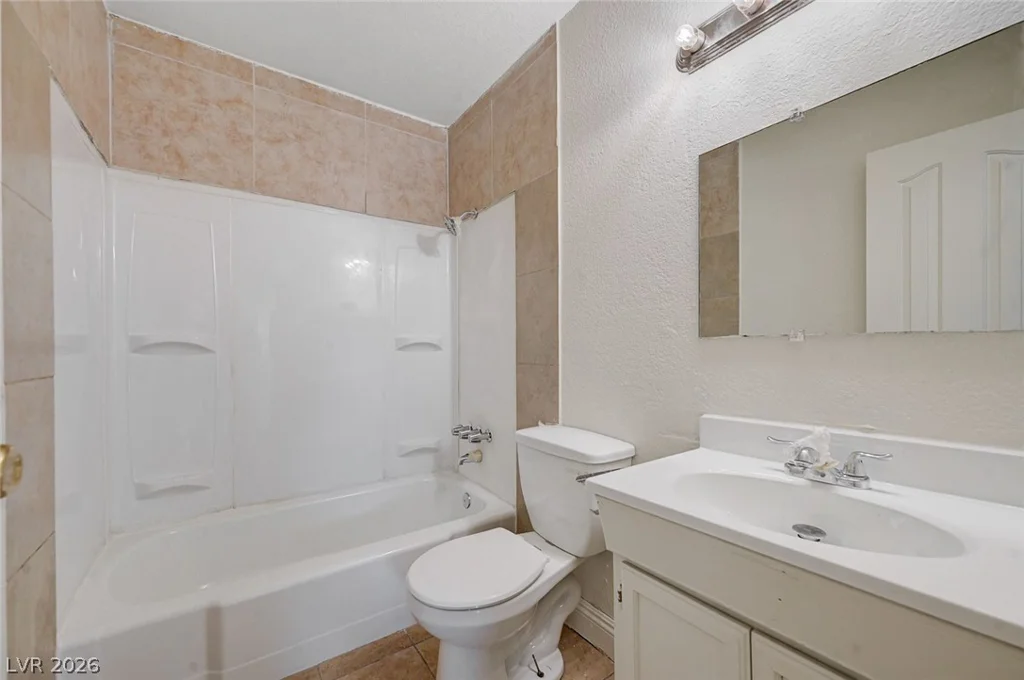 3370 Athens, Las Vegas, NV 89169