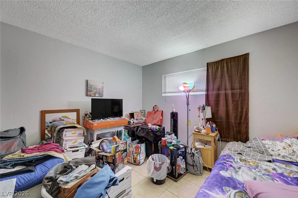 3370 Athens, Las Vegas, NV 89169