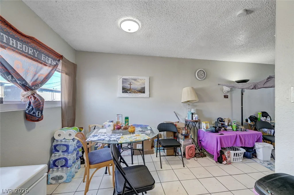 3370 Athens, Las Vegas, NV 89169
