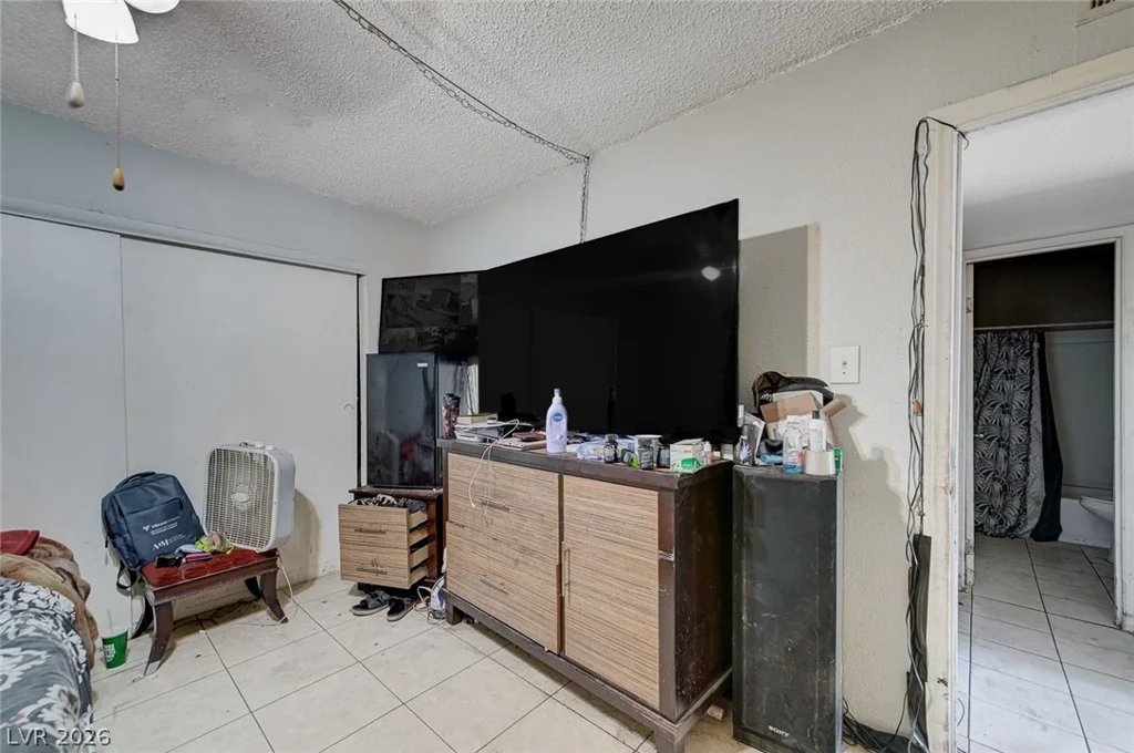 3370 Athens, Las Vegas, NV 89169