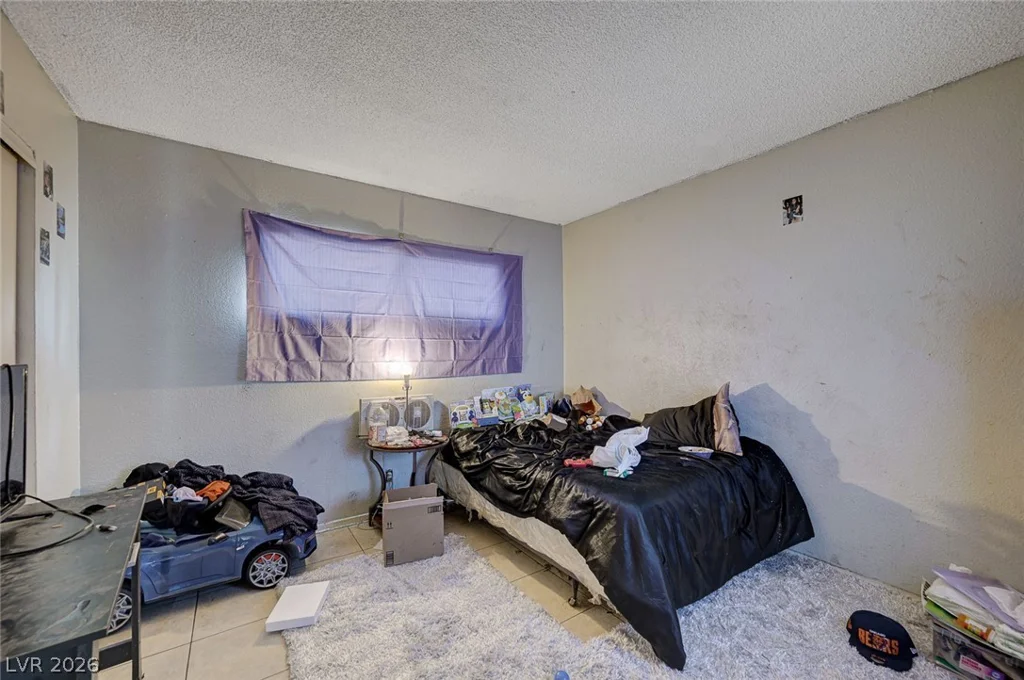 3370 Athens, Las Vegas, NV 89169