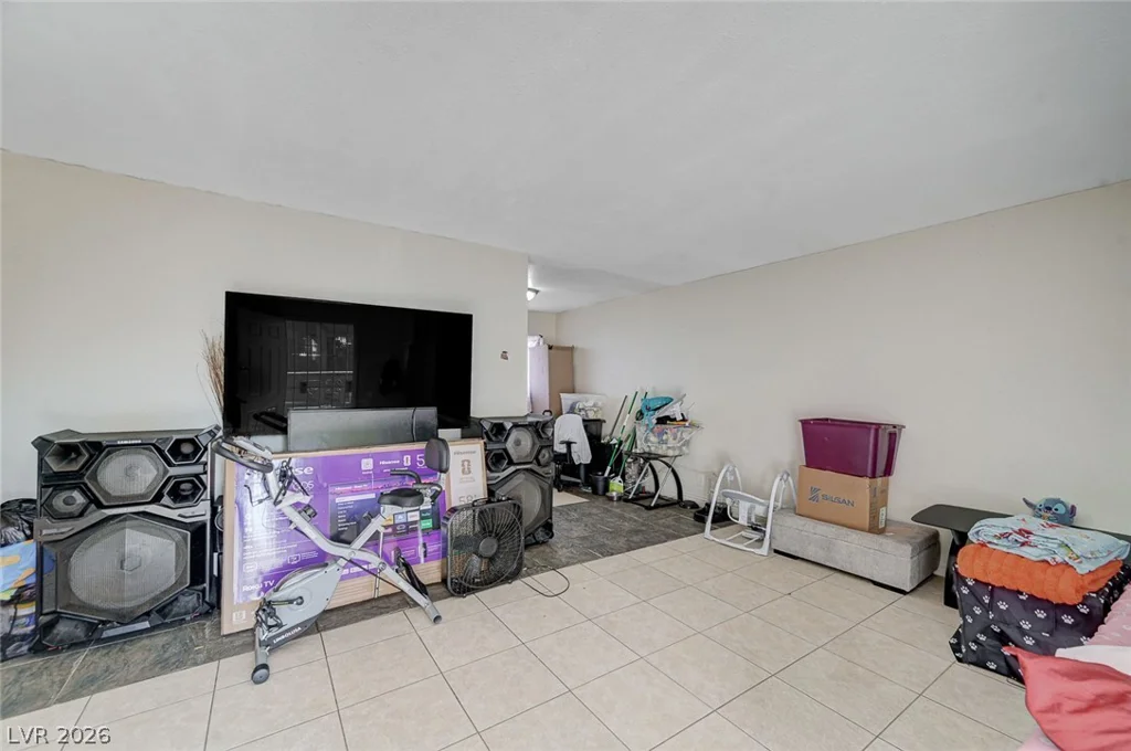 3370 Athens, Las Vegas, NV 89169