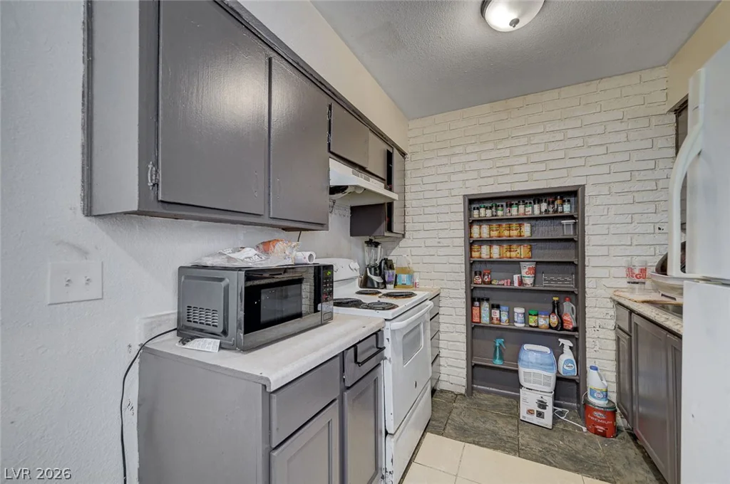 3370 Athens, Las Vegas, NV 89169