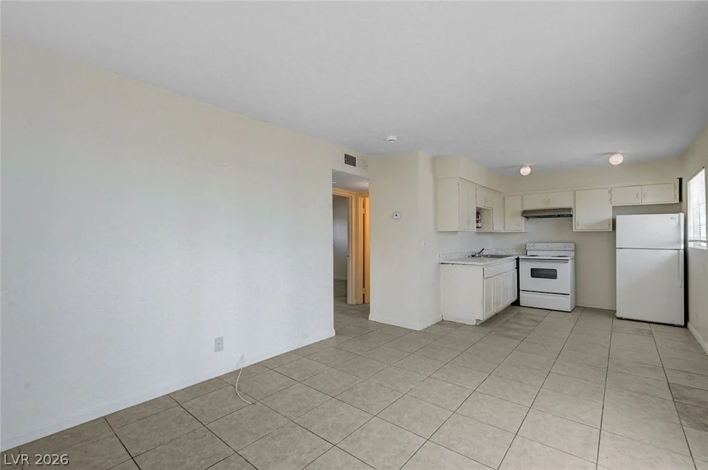 3370 Athens, Las Vegas, NV 89169