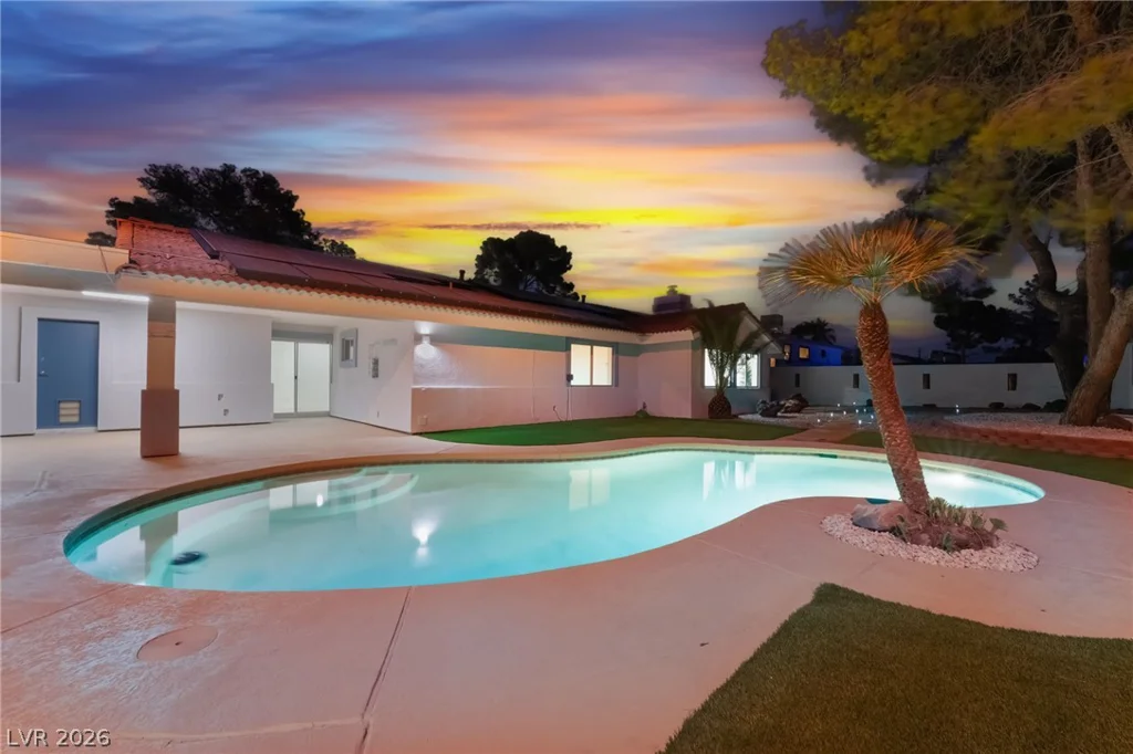 611 Fairway, Henderson, NV 89015