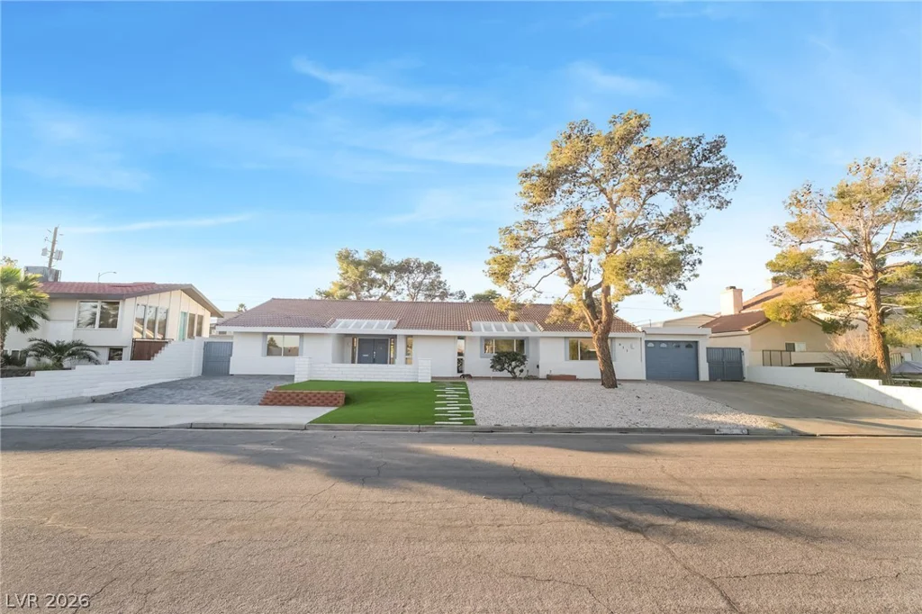 611 Fairway, Henderson, NV 89015