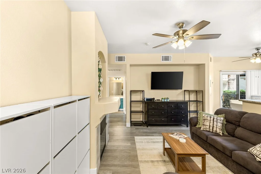 9050 Warm Springs, Las Vegas, NV 89148