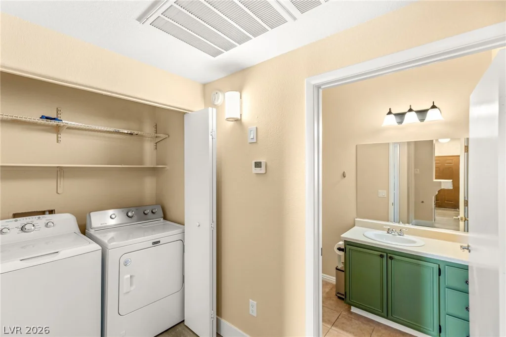 9050 Warm Springs, Las Vegas, NV 89148