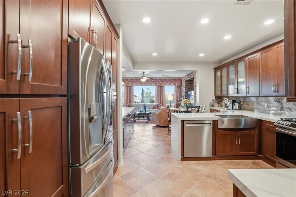 8300 Imperial Lakes, Las Vegas, NV 89131