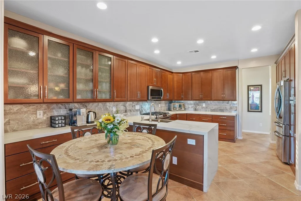 8300 Imperial Lakes, Las Vegas, NV 89131