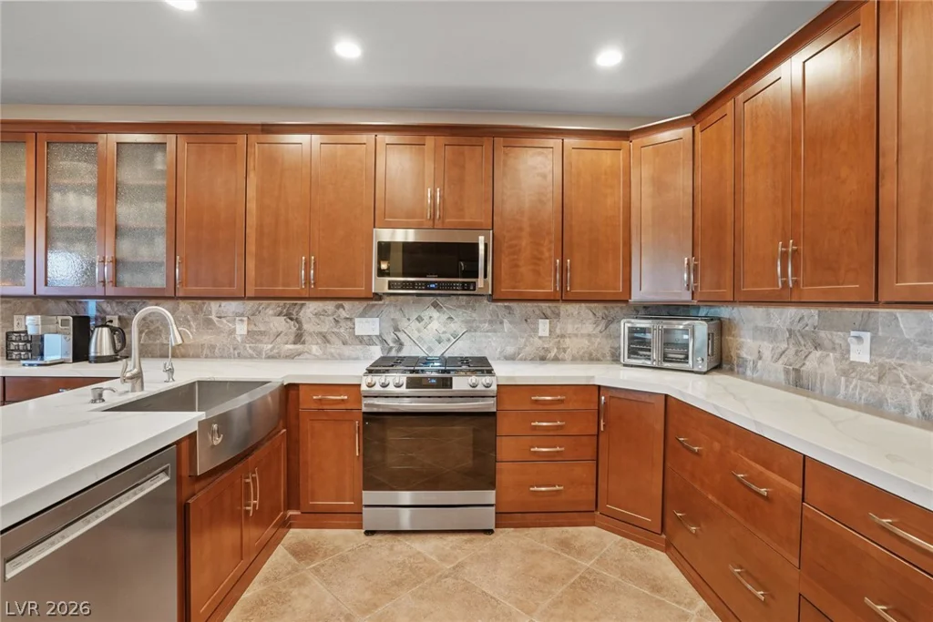 8300 Imperial Lakes, Las Vegas, NV 89131