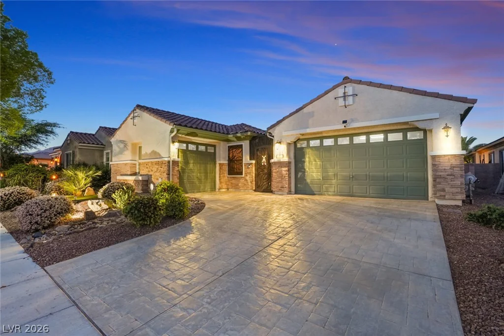8300 Imperial Lakes, Las Vegas, NV 89131