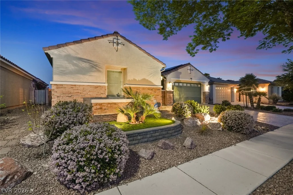 8300 Imperial Lakes, Las Vegas, NV 89131