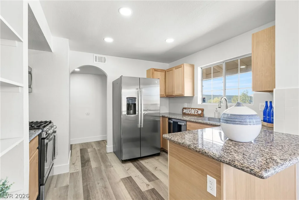 6500 Lake Mead, Las Vegas, NV 89108