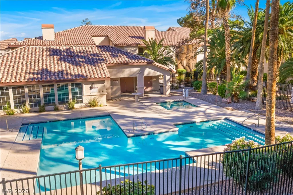 6500 Lake Mead, Las Vegas, NV 89108