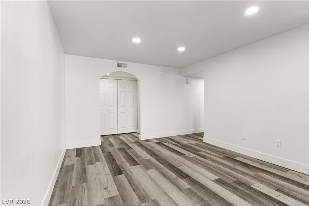 6500 Lake Mead, Las Vegas, NV 89108