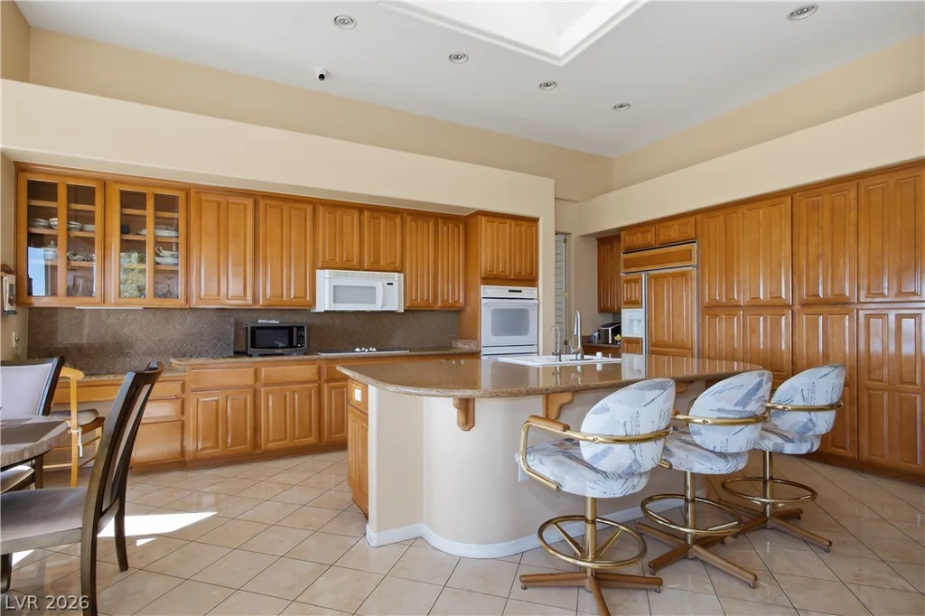 2240 Hot Oak Ridge, Las Vegas, NV 89134