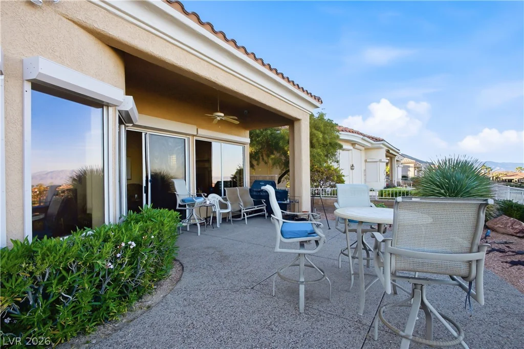 2240 Hot Oak Ridge, Las Vegas, NV 89134