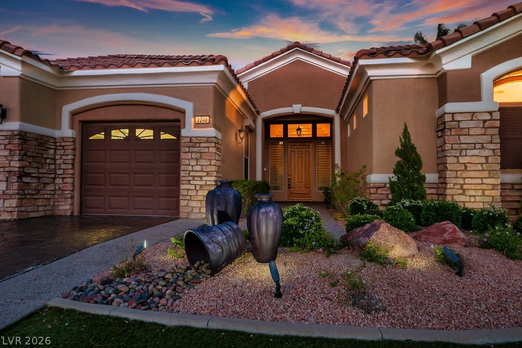 2240 Hot Oak Ridge, Las Vegas, NV 89134