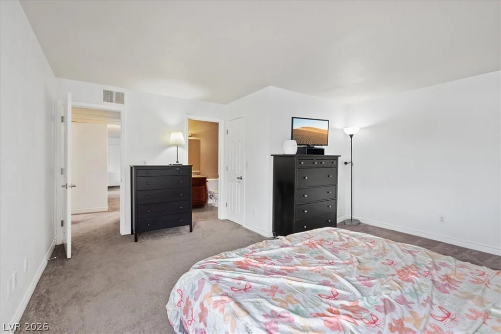 2451 Rainbow, Las Vegas, NV 89108