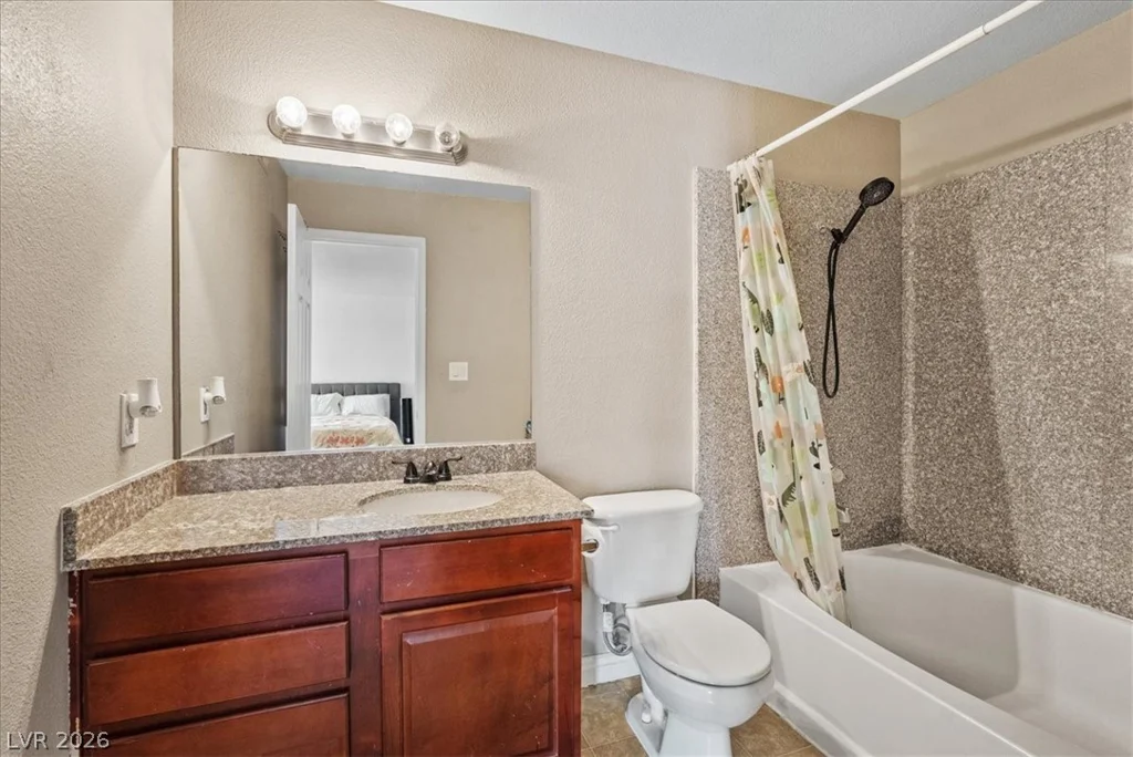 2451 Rainbow, Las Vegas, NV 89108