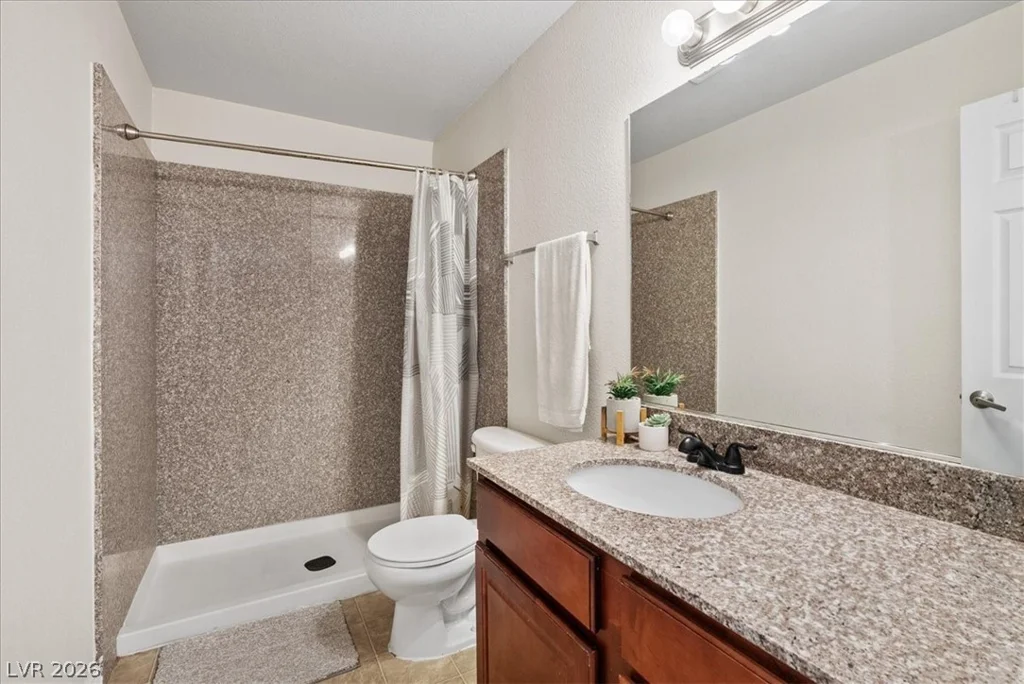 2451 Rainbow, Las Vegas, NV 89108