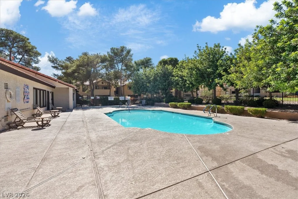 2451 Rainbow, Las Vegas, NV 89108