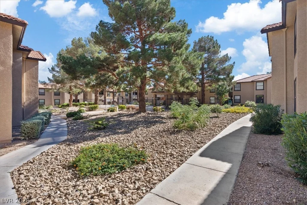 2451 Rainbow, Las Vegas, NV 89108