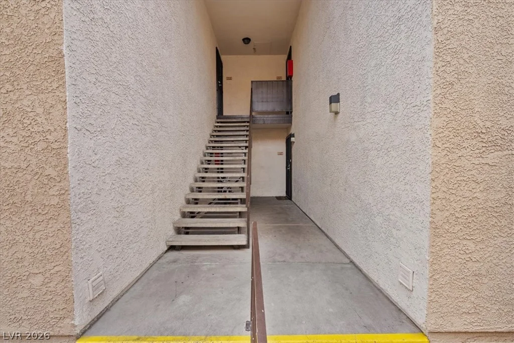 2451 Rainbow, Las Vegas, NV 89108