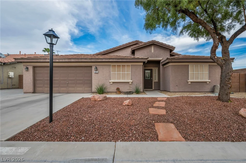 8212 Dusty Valley, Las Vegas, NV 89131