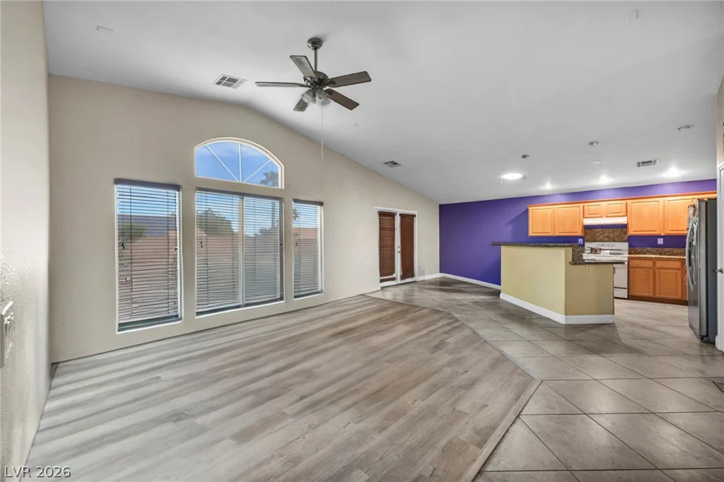 8212 Dusty Valley, Las Vegas, NV 89131