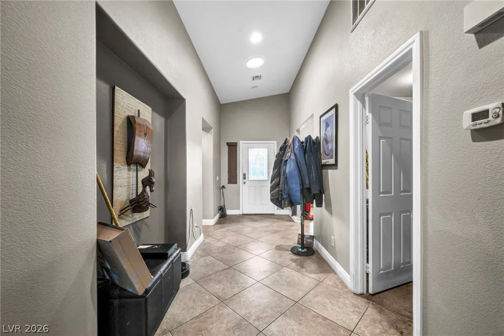 8212 Dusty Valley, Las Vegas, NV 89131