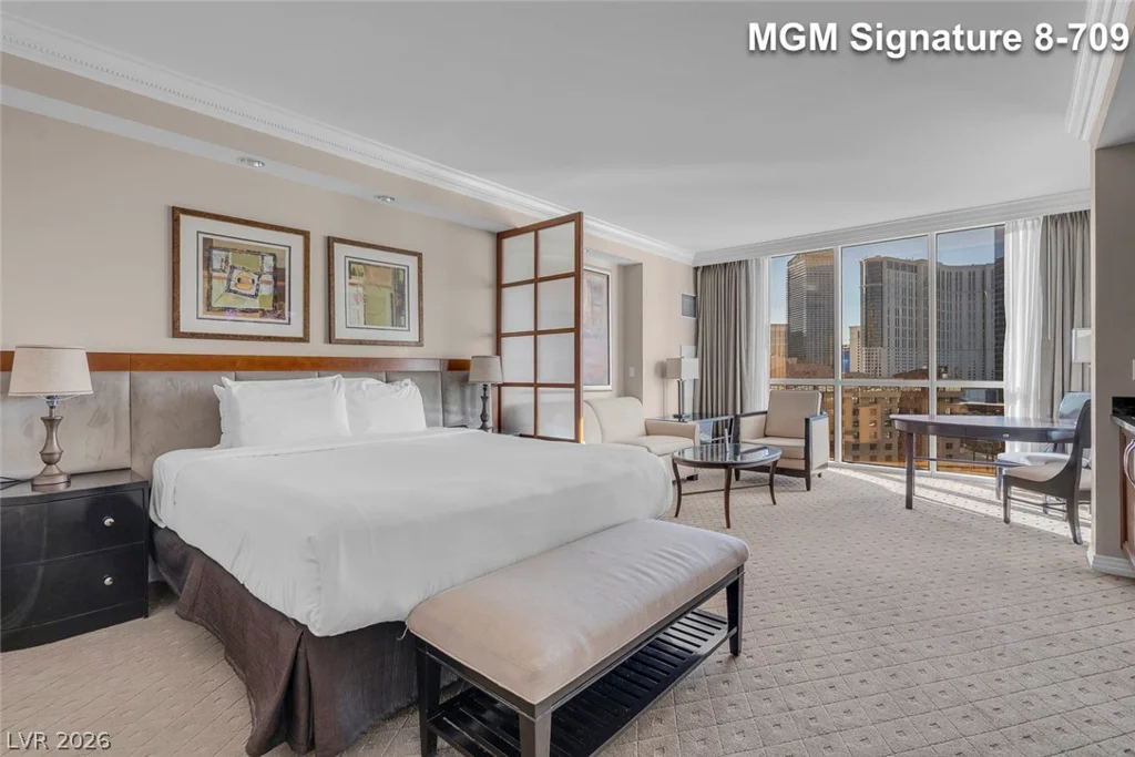 135 Harmon, Las Vegas, NV 89109