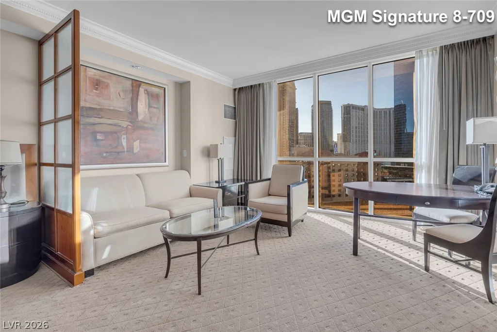 135 Harmon, Las Vegas, NV 89109
