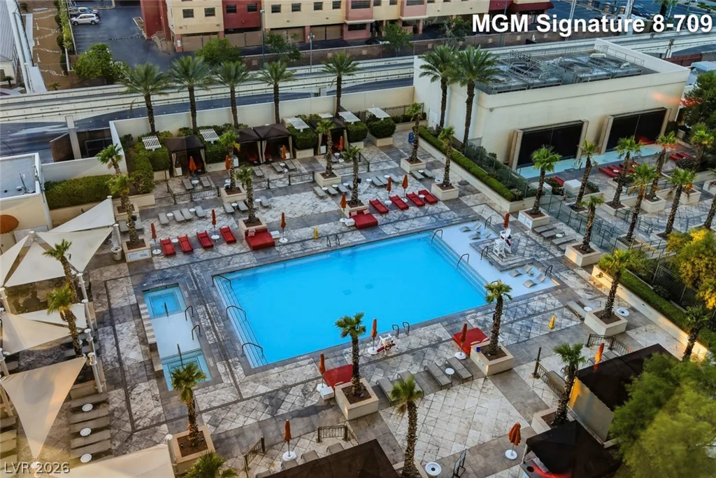 135 Harmon, Las Vegas, NV 89109