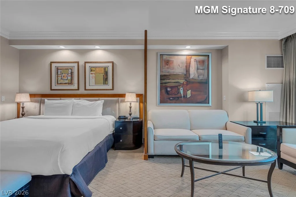 135 Harmon, Las Vegas, NV 89109