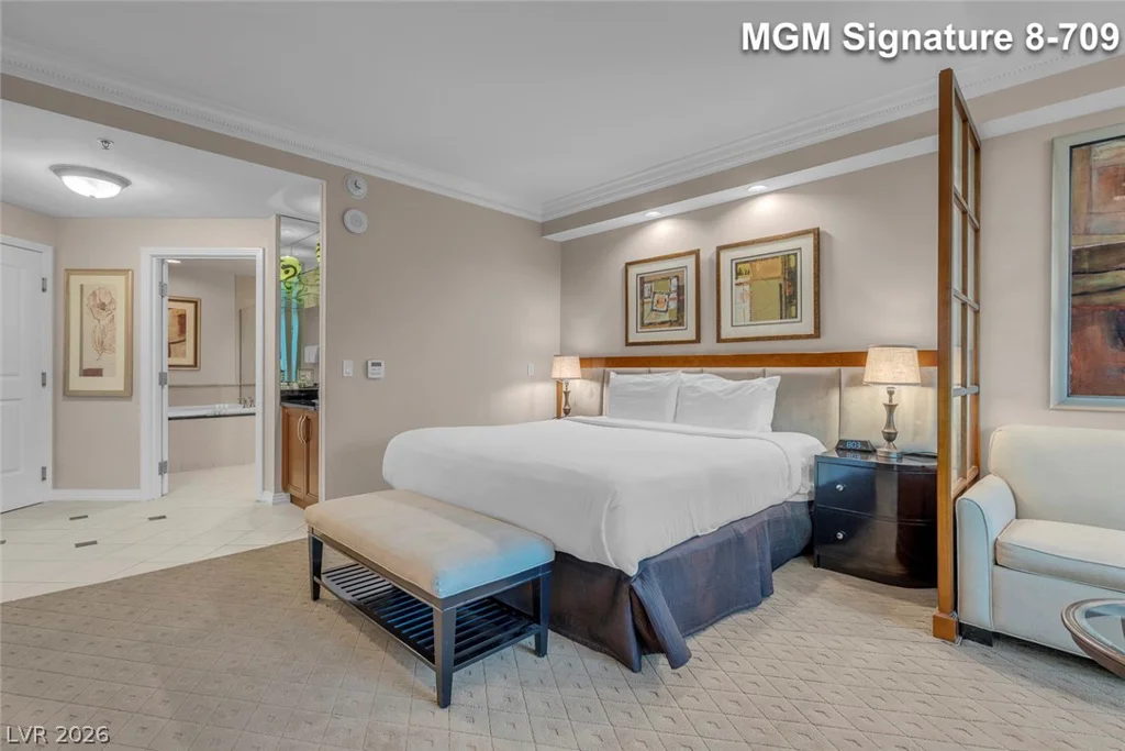 135 Harmon, Las Vegas, NV 89109