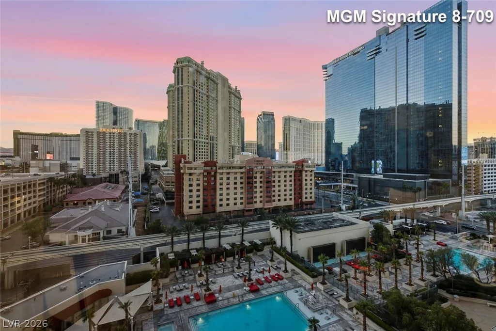 135 Harmon, Las Vegas, NV 89109