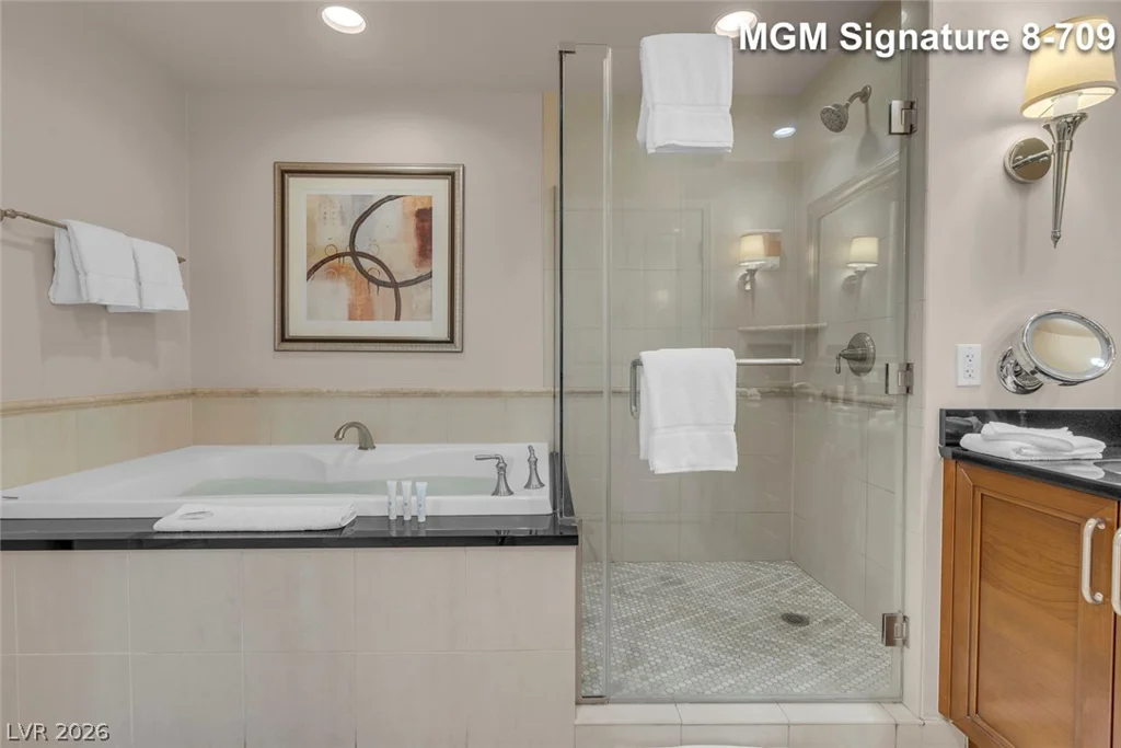 135 Harmon, Las Vegas, NV 89109