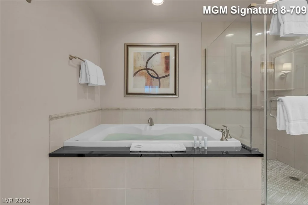 135 Harmon, Las Vegas, NV 89109